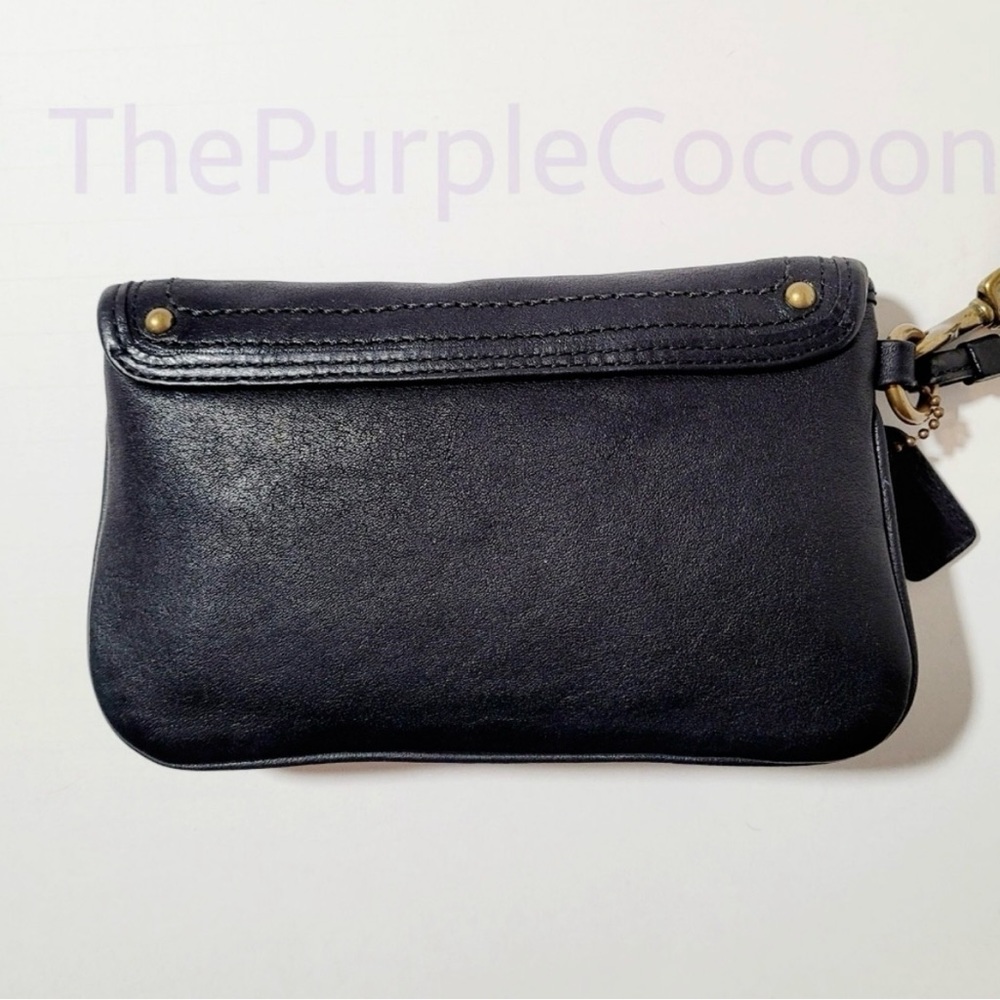 NWOT, Near Vintage Coach Legacy Wristlet #40212 - Picture 5 of 10